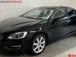 Svart Begagnad 2018 Volvo S60 Momentum Sedan | 189 900 kr (Marknadspris)