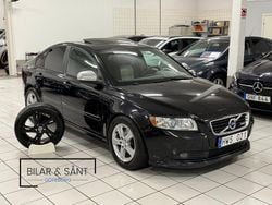 Svart Begagnad 2011 Volvo S40 R-Design Sedan | 99 900 kr (Dyr)