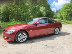 Röd Begagnad 2012 BMW 325 Comfort Edition Sportkupé | 133 000 kr (Marknadspris)