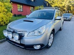 Silver Begagnad 2012 Subaru Outback SUV | 41 000 kr (Marknadspris)