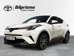 Vit Begagnad 2017 Toyota C-HR Executive SUV | 209 900 kr (Marknadspris)