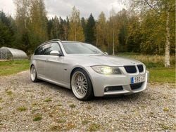 Silver Begagnad 2006 BMW 330 M Sport Kombi | 60 000 kr (Marknadspris)