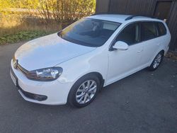 Vit Begagnad 2011 VW Golf Kombi | 29 500 kr (Dyr)