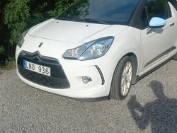Vit Begagnad 2010 Citroën DS3 Halvkombi | 36 500 kr (Bra pris)