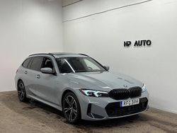 Grå Begagnad 2024 BMW 330e M Sport Kombi | 459 900 kr (Marknadspris)