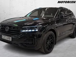 Svart Begagnad 2022 VW Touareg R-line SUV | 599 000 kr (Marknadspris)