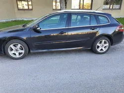 Svart Begagnad 2011 Renault Laguna GrandTour Kombi | 60 000 kr (Dyr)