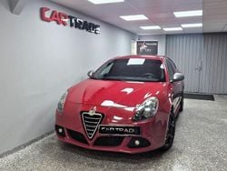 Röd Begagnad 2013 Alfa Romeo Giulietta Veloce Halvkombi | 79 900 kr (Marknadspris)