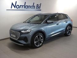 Blå (gejserblå metallic) Begagnad 2023 Audi Q4 e-tron Advanced SUV | 429 900 kr (Marknadspris)