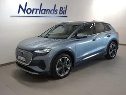 Blå (gejserblå metallic) Begagnad 2023 Audi Q4 e-tron Advanced SUV | 449 900 kr (Marknadspris)