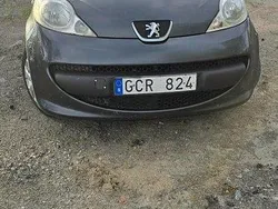 Grå Begagnad 2008 Peugeot 107 Halvkombi | 15 000 kr