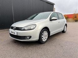 Ljusbrun (brun) Begagnad 2010 VW Golf Halvkombi | 48 000 kr (Superpris)