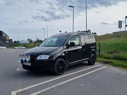 Svart Begagnad 2010 VW Caddy Minibuss | 55 000 kr (Marknadspris)