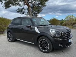 Grå Begagnad 2015 Mini Cooper D Countryman SUV | 129 000 kr (Marknadspris)