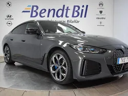 Dravitgråmetallic Begagnad 2023 BMW i4 M Sport Sedan | 549 500 kr (Marknadspris)