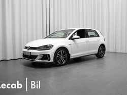 Vit (pure white) Begagnad 2020 VW Golf VIII GTE Kombi | 209 500 kr (Marknadspris)