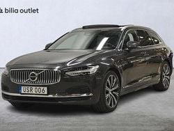 Grå Begagnad 2022 Volvo V90 Kombi | 489 900 kr (Dyr)