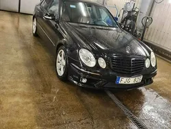 Svart Begagnad 2007 Mercedes E320 Sedan | 75 000 kr