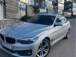 Silver Begagnad 2017 BMW 318 Gran Turismo Sport Line Halvkombi | 169 900 kr (Marknadspris)