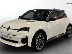 Vit (white) Ny 2025 Renault R5 Halvkombi | 399 900 kr