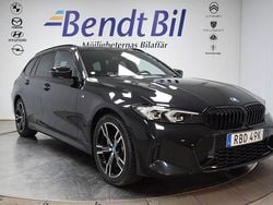 Svart Begagnad 2024 BMW 330e M Sport Kombi | 479 500 kr (Marknadspris)