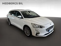 Vit Begagnad 2018 Ford Focus Titanium Kombi | 149 500 kr (Marknadspris)