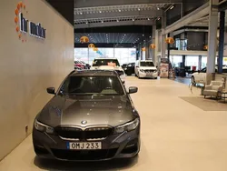 Grå Begagnad 2019 BMW 320 M Sport Kombi | 274 000 kr