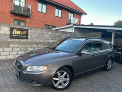 Grå Begagnad 2011 Volvo V70 Momentum Kombi | 65 000 kr (Bra pris)