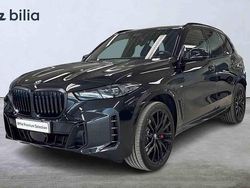 Svart Begagnad 2025 BMW X5 M Sport SUV | 1 049 900 kr