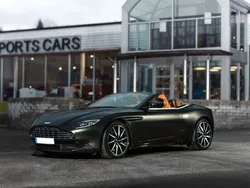 Mörkgrön Begagnad 2021 Aston Martin DB11 Cab | 1 975 000 kr
