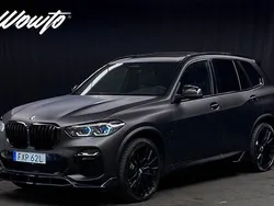 Svart (carbon svart metallic) Begagnad 2022 BMW X5 M Sport SUV | 699 800 kr (Marknadspris)