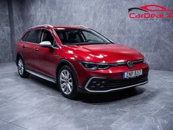 Röd Begagnad 2021 VW Golf Alltrack SE Kombi | 199 800 kr (Marknadspris)