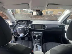 Grå Begagnad 2015 Peugeot 308 Active Halvkombi | 112 000 kr (Lite dyr)