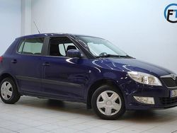 Blå Begagnad 2012 Skoda Fabia Ambiente Halvkombi | 44 800 kr (Marknadspris)