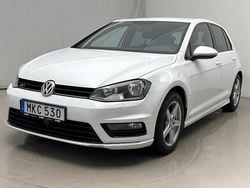 Vit Begagnad 2015 VW Golf VII R-line | 140 000 kr (Marknadspris)