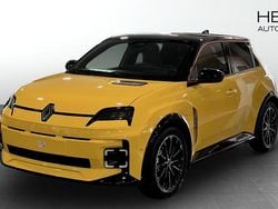 Gul (yellow) Ny 2025 Renault R5 Iconic Halvkombi | 437 600 kr (Marknadspris)