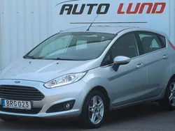 Grå (gråmetallic) Begagnad 2014 Ford Fiesta Titanium Halvkombi | 39 900 kr (Bra pris)