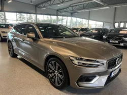 Grå Begagnad 2021 Volvo V60 Inscription Kombi | 274 900 kr (Bra pris)