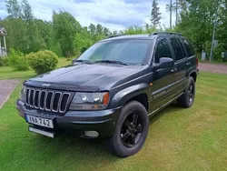 Grå Begagnad 2000 Jeep Grand Cherokee Limited SUV | 89 000 kr