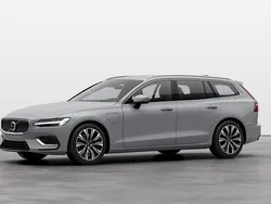 Grå Ny 2024 Volvo V60 Core Kombi | 499 900 kr (Marknadspris)