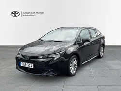 Svart Begagnad 2023 Toyota Corolla Active Kombi | 274 899 kr (Marknadspris)