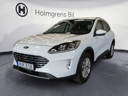 Vit Begagnad 2021 Ford Kuga Titanium SUV | 234 800 kr (Marknadspris)