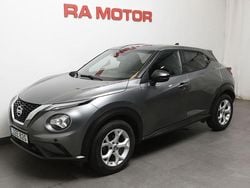 Grå Begagnad 2019 Nissan Juke N-Connecta SUV | 154 800 kr (Marknadspris)