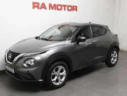 Grå Begagnad 2019 Nissan Juke N-Connecta SUV | 154 800 kr (Marknadspris)