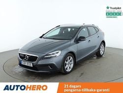 Grå Begagnad 2019 Volvo V40 Momentum Halvkombi | 217 000 kr (Lite dyr)