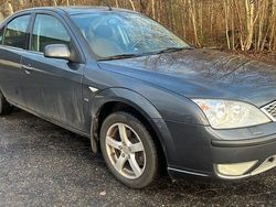 Begagnad 2006 Ford Mondeo Halvkombi | 29 500 kr (Marknadspris)