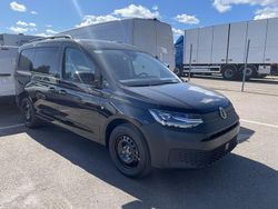 Svart (deep black pärleffekt) Ny 2025 VW Caddy Maxi Minibuss | 487 375 kr (Marknadspris)
