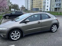 Grå Begagnad 2006 Honda Civic Sport Halvkombi | 39 999 kr (Marknadspris)