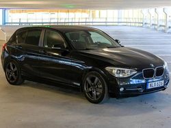 Svart Begagnad 2012 BMW 118 Sport Line Halvkombi | 99 500 kr (Marknadspris)