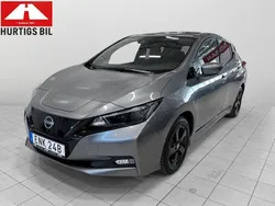 Grå Begagnad 2023 Nissan Leaf N-Connecta Halvkombi | 208 900 kr (Marknadspris)